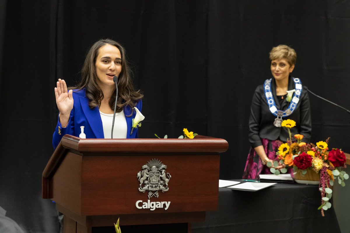 jasmine_mian's tweet photo. Today, at the age of 31, I became the youngest woman ever elected to Calgary’s City Council.

Until this moment, it was Ann Blough who was 33 years old when elected in 1977.

To the young women watching, you can do this too. You belong here and we need your voice at this table https://t.co/6hr0XA9Sjt