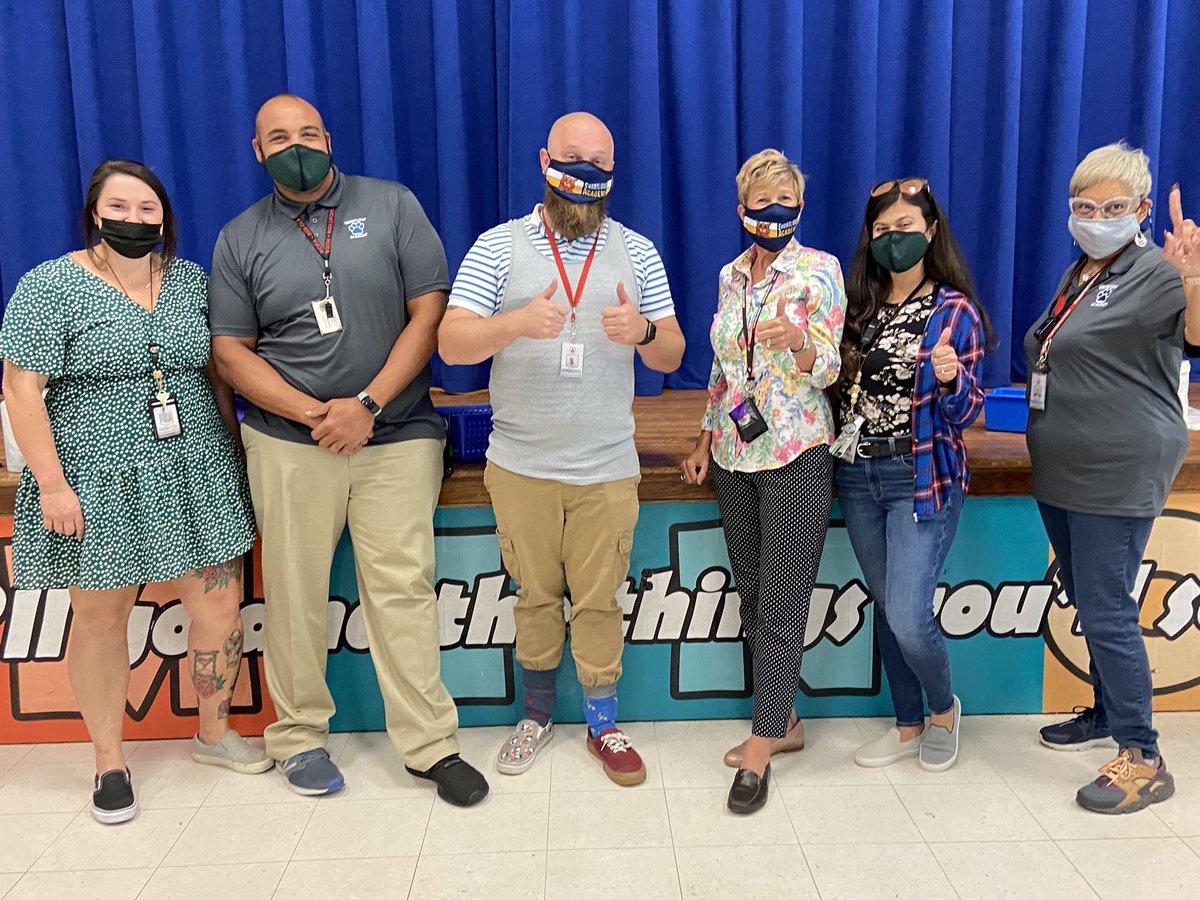 DesireeFaison's tweet photo. 100% participation from the 2nd grade team๐๐ฝ @EvanGShortlidge @ShortlidgeAP SPIRIT WEEK 2021
#jfactor https://t.co/AmNvccb3LF
