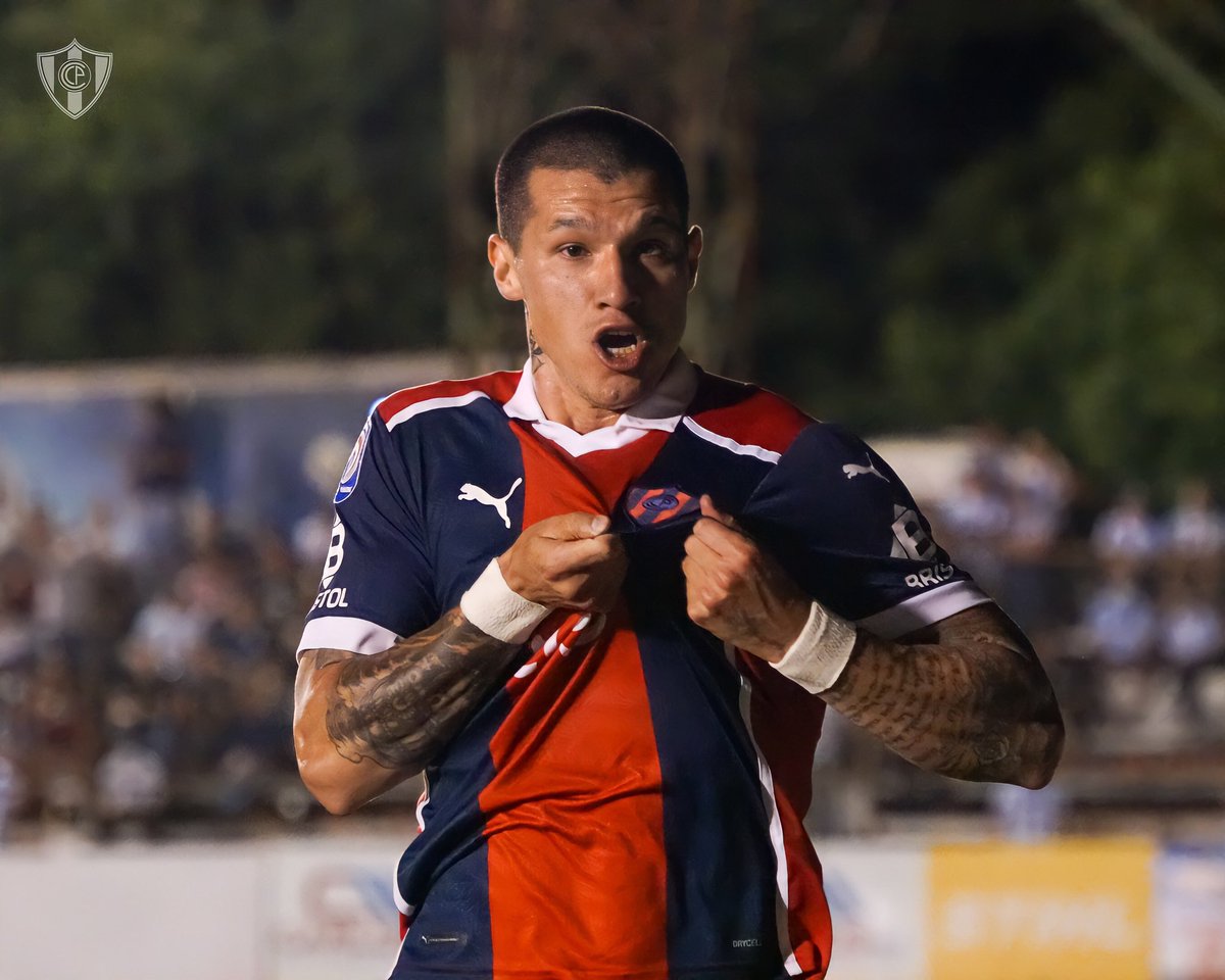 🔥 El calor de estos colores, el amor por este escudo 💙❤️