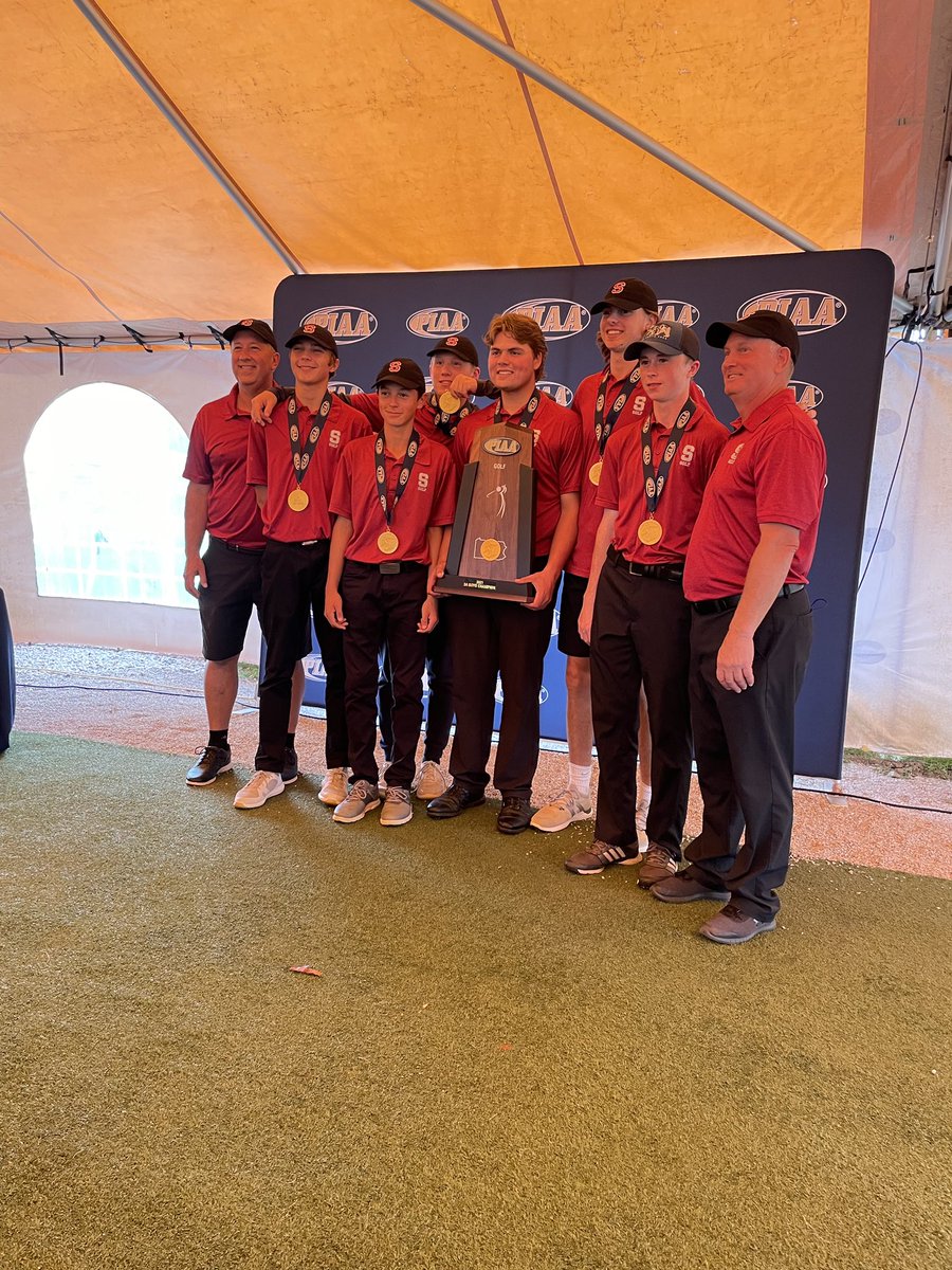 scasdathletics's tweet image. Hail Maroon and Gray!!
2021 STATE CHAMPS 🦁🏌️🏆
Be at the back of the South High School at 8:15 to welcome the champs home!!!!
📸: Mindy Sabol