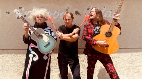 amanaplanmusic's tweet photo. .@SleepingShaman says the new #FiveLeggedDog acoustic set from @melvinsdotcom is "long, it's weird, it’s Melvins, and it’s fantastic." Read more! #AtRadioNow
https://t.co/HxAd5FwhJr https://t.co/mDOY5KuSrz