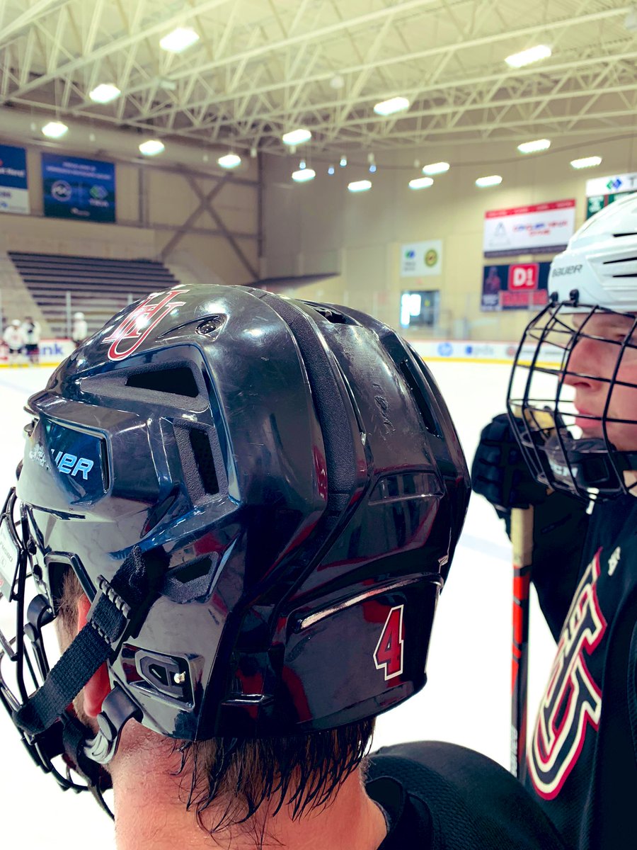 Hamline Men’s Hockey tweet media