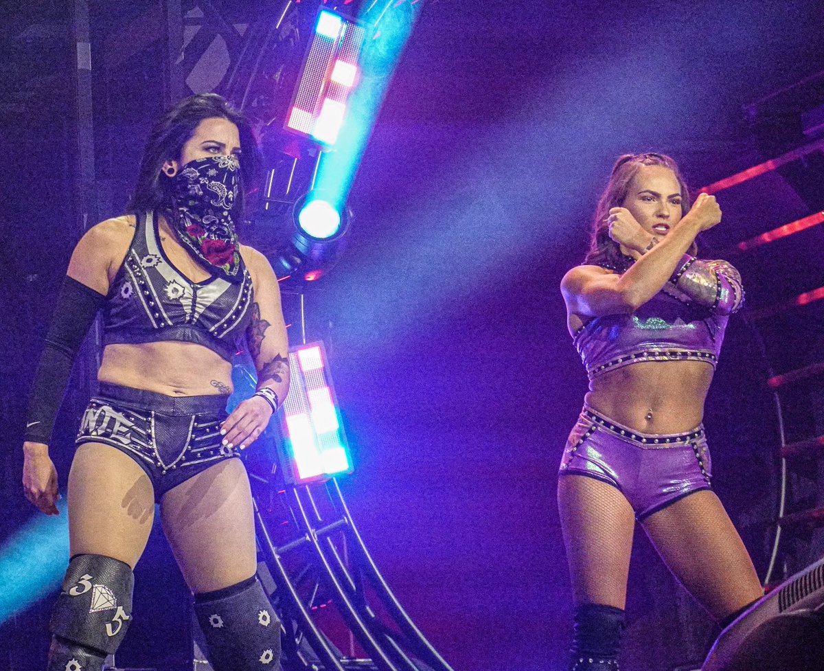 edwinc1017's tweet photo. πΈ @DiamanteLAX #XTinaKay #AEWDarkElevation #AEWDark #AEW https://t.co/oleaJRnsFu