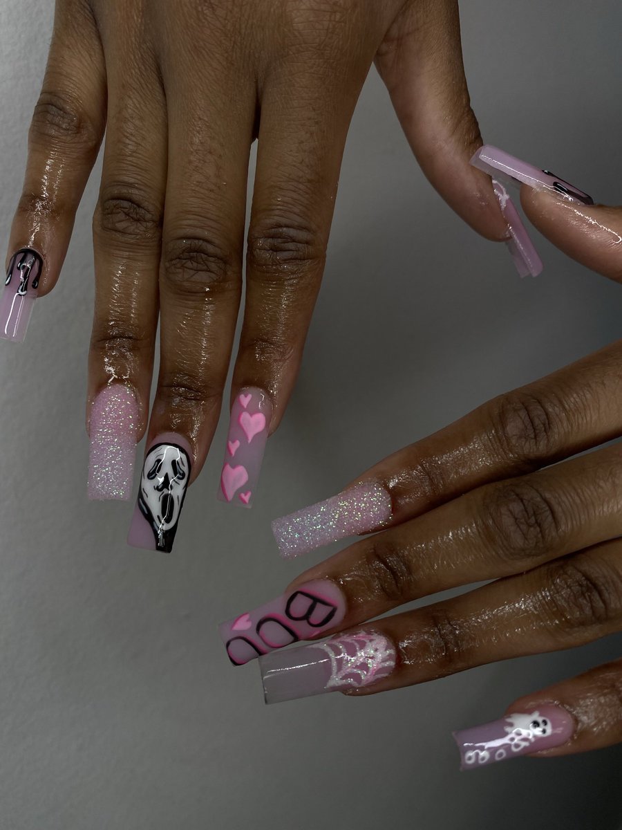 dejmichelle's tweet photo. thought y’all might like these 👻💕 https://t.co/x5naq6Y9nW