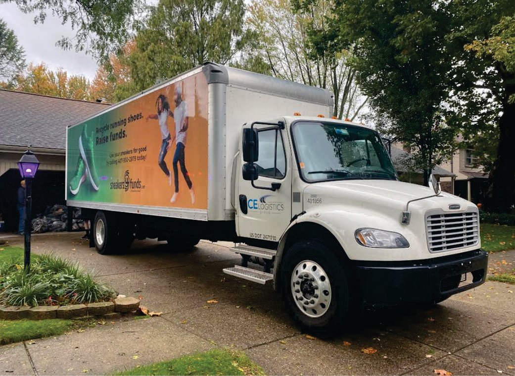 LivoniaDems's tweet photo. The Livonia Dems Shoe Drive was a huge success. Today we loaded the 3,528 pairs of shoes we collected onto a truck. The shoes will be sent to Central America to help people there. #ActivismWorks #DoingForOthers https://t.co/4gkqQZ4mP5