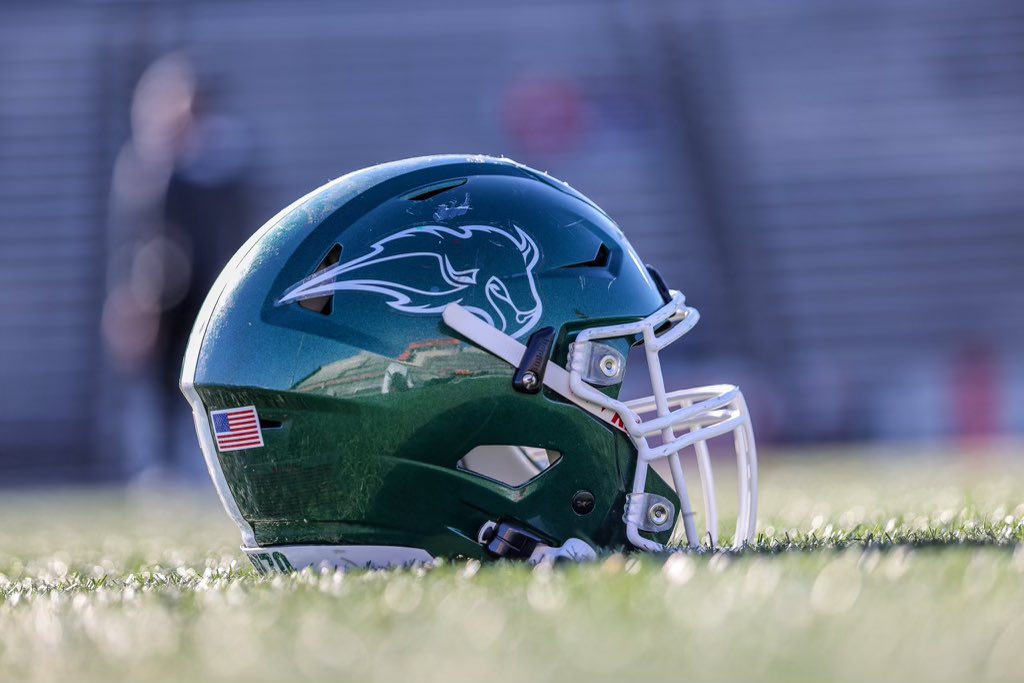 kyrin_page's tweet photo. After a great conversation with @CoachJG_ I am blessed to say I have received an offer from Oklahoma Baptist University 🦬🟢 @colebypulliam83 @TrustMyEyesO @DemarcoCobbs7 @mansfield_fb https://t.co/QzB4x2G9BE