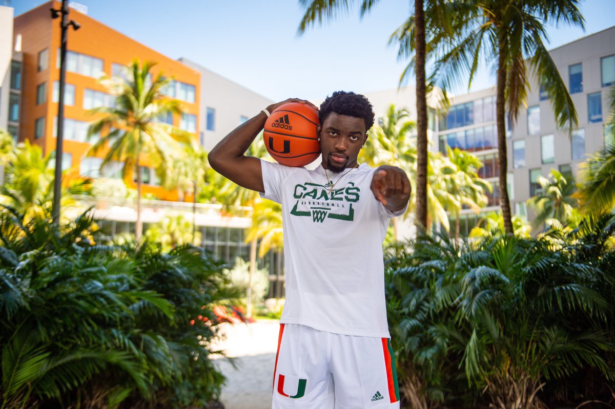 CanesHoops's tweet photo. Everyone needs a Bens 😎 https://t.co/zGrqDeFRSb