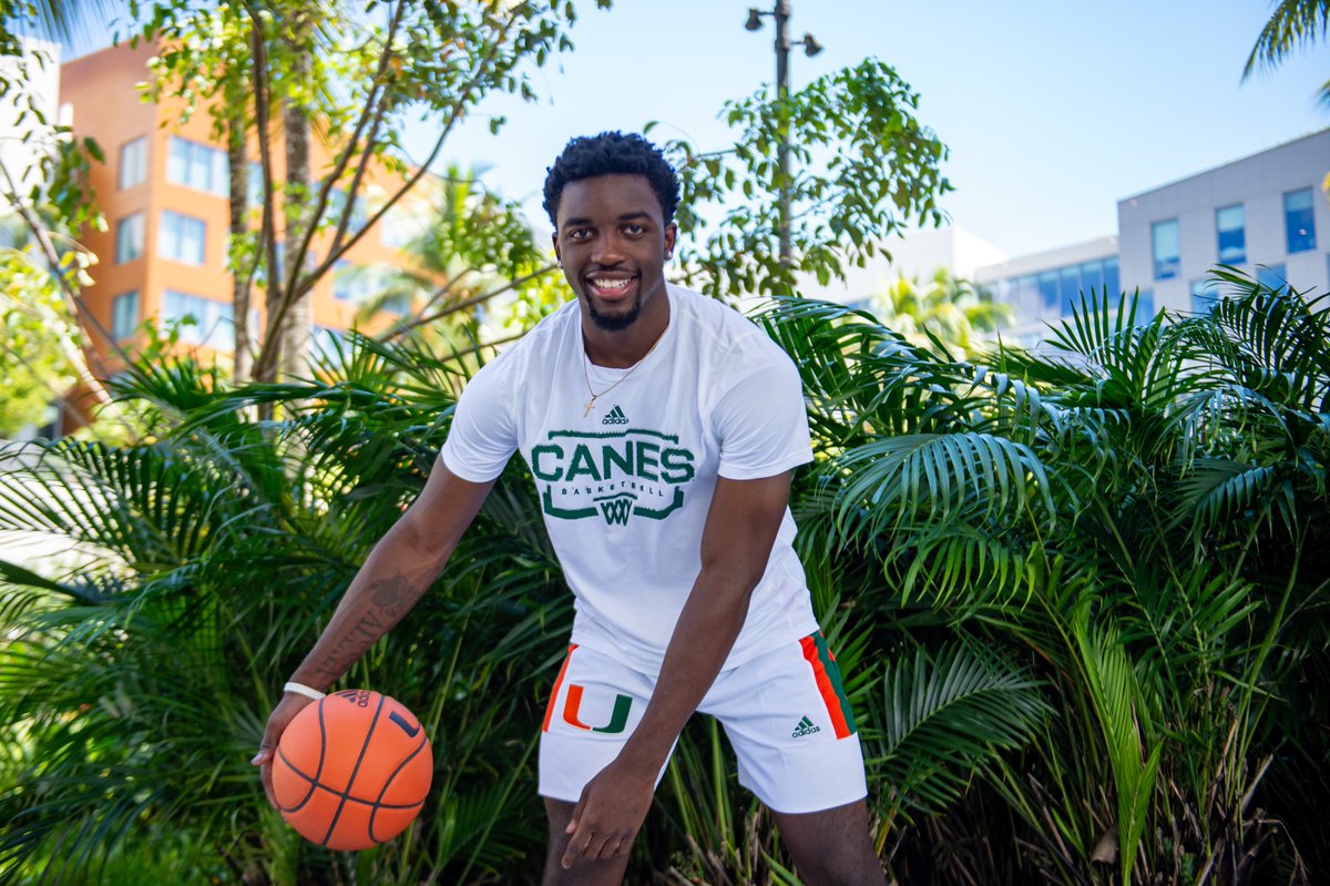 CanesHoops's tweet photo. Everyone needs a Bens 😎 https://t.co/zGrqDeFRSb