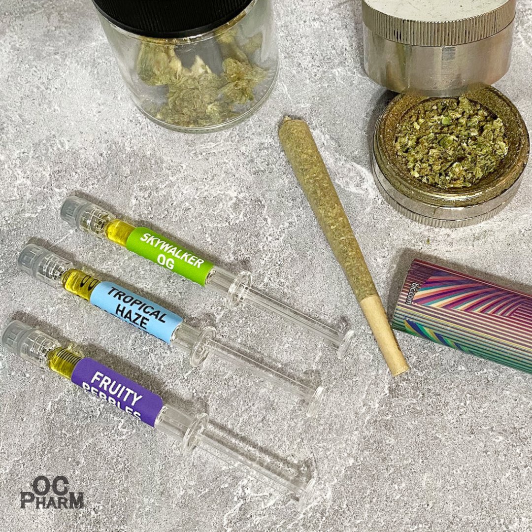 Today's forecast cloudy outside and inside ☁️☁️☁️☁️😉

#ocpharm #cannabiscommunity #highlife #cannabisculture