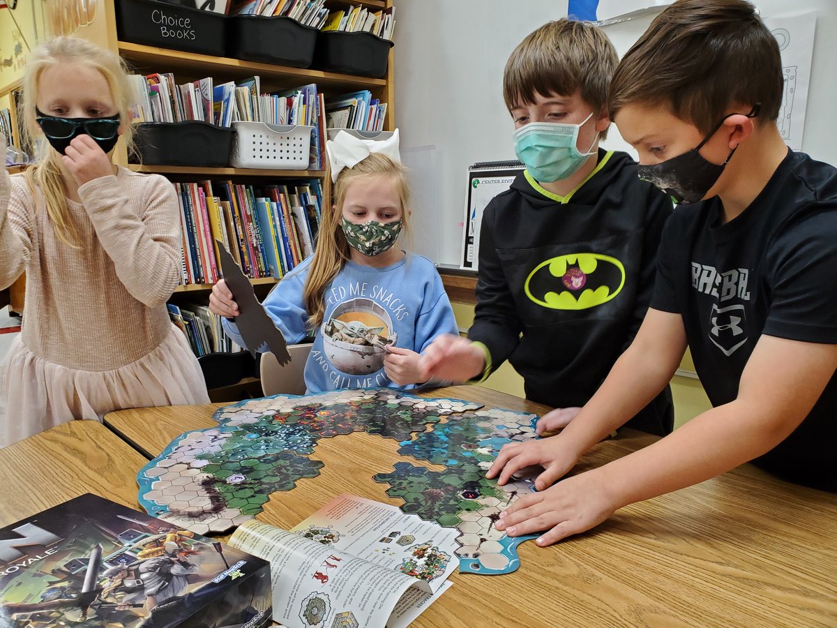 MsBuikema's tweet photo. Thanks Tryazon for 2 fun #playmonster fun games! My 3rd graders enjoyed #zombiegame  #zombiechase https://t.co/zYTLwu6WcZ