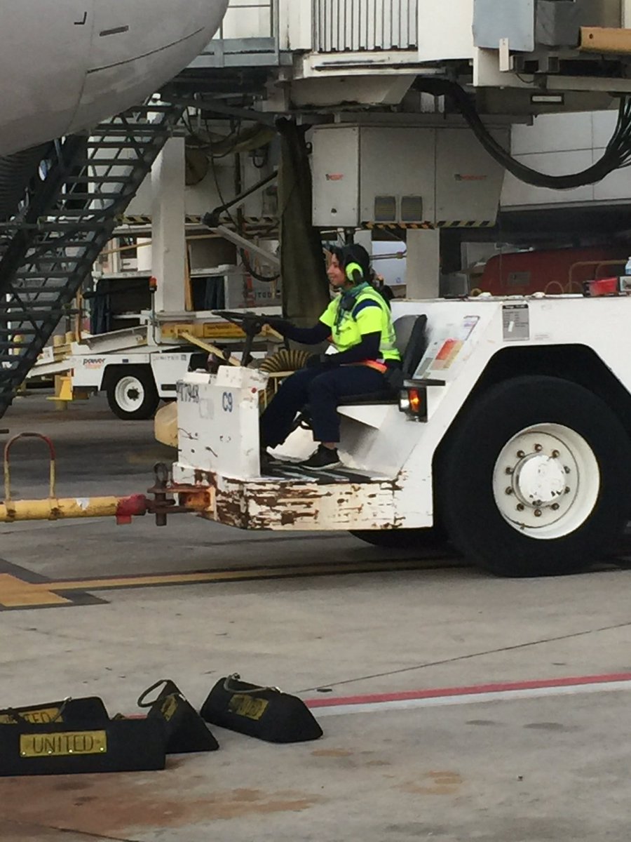 Another safe departure from IAH@weareunited @AOSafetyUAL @Ibrahimsalem_87 @billwatts_11 @