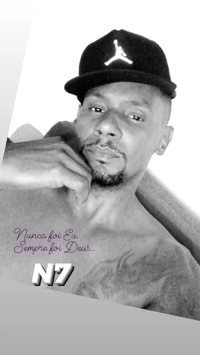 viniciu28295060's tweet photo. Independente de opiniões.  Eu sigo na mesma direção...   
#rap #trap #hiphop https://t.co/wVaLRZel0i