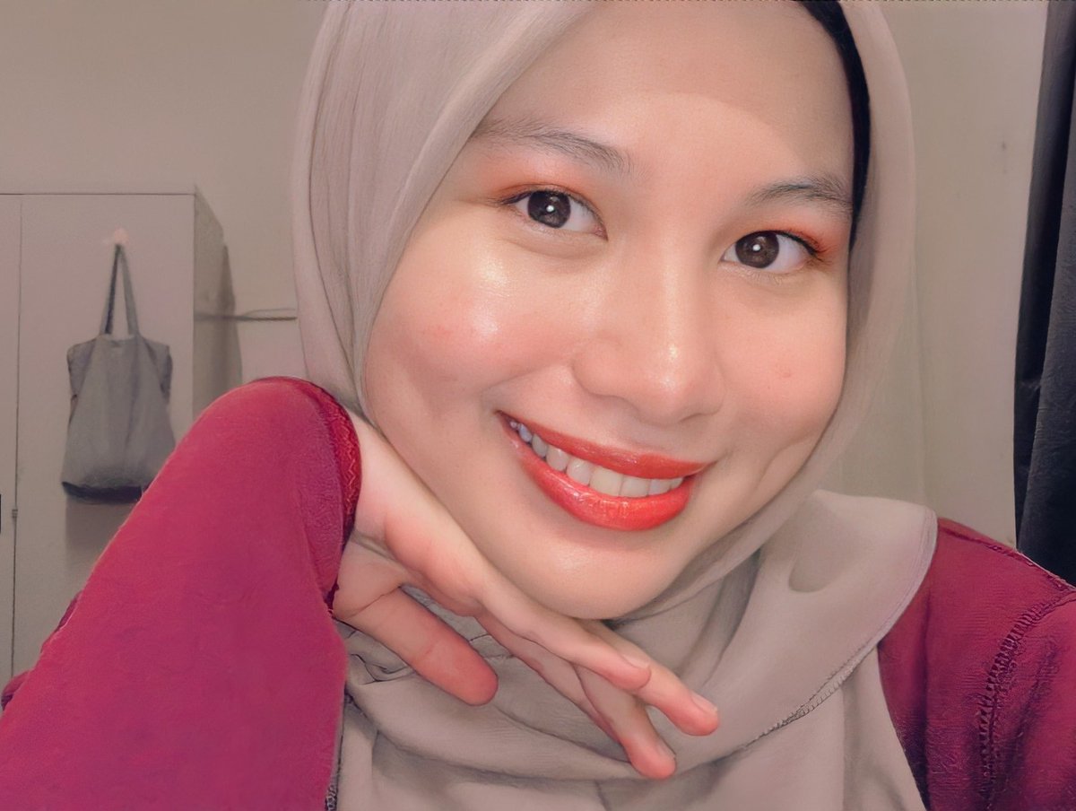 syitahsarah_'s tweet photo. i always say 'good morning' because i always start my day with kamelia cosmetics 💗 https://t.co/B3Ipd5qiFM