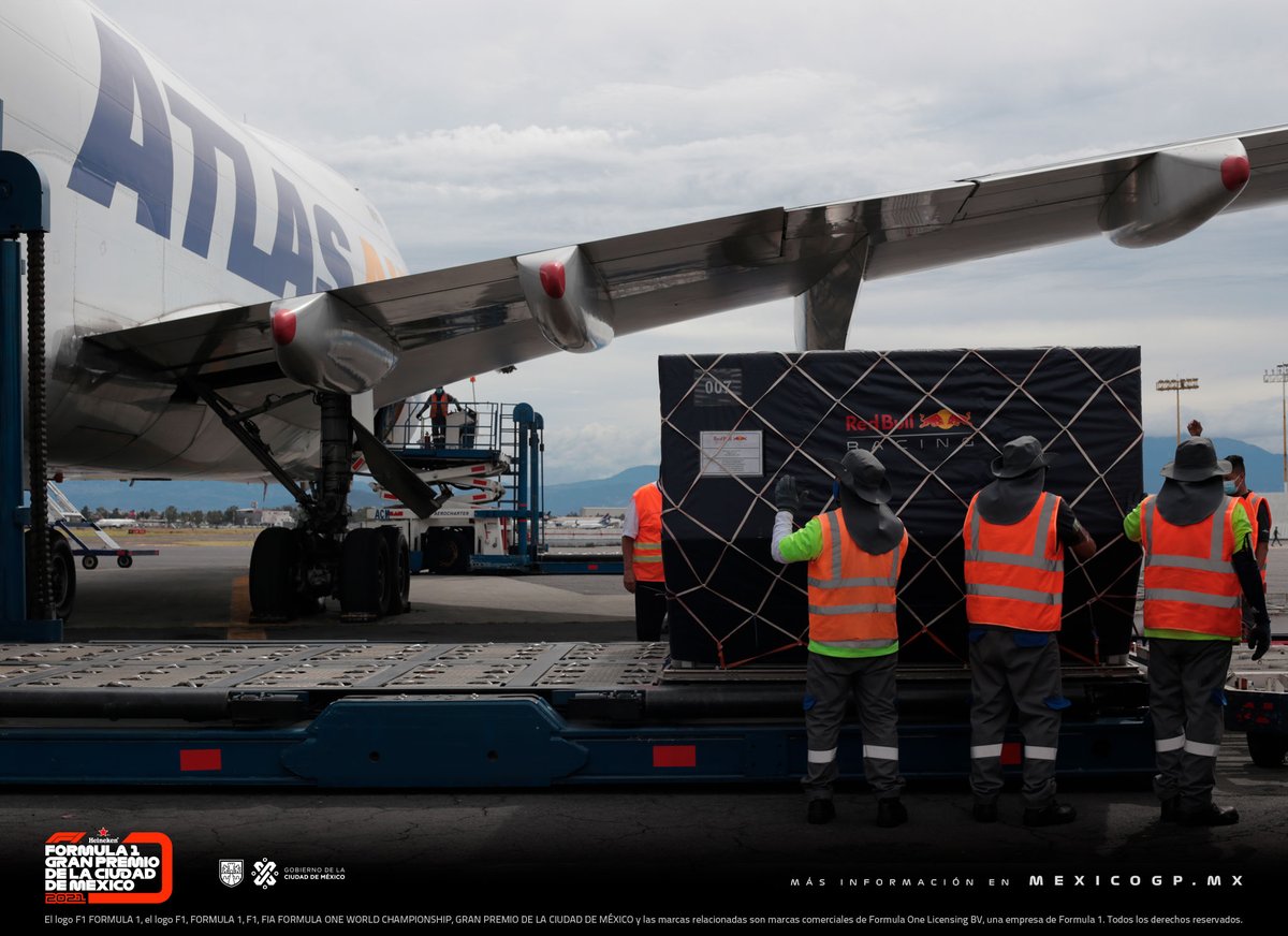 mexicogp's tweet photo. El momento que esperábamos, ¡la llegada oficial de la #F1 a México! 🇲🇽🏎👏
Hoy la CDMX recibió a los 7 jumbo jets Boeing 747 que transportan todas las piezas necesarias para llevar a cabo el tan esperado #MexicoGP.
Más info: https://t.co/g7NcLuwuSk https://t.co/XE32hu416h