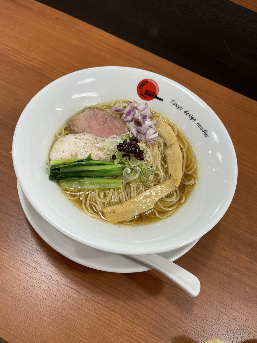 おはようございます！
雨は早くやんで良かったですね！
今日も11:30-15:00
17:00-23:30で張り切って参ります！