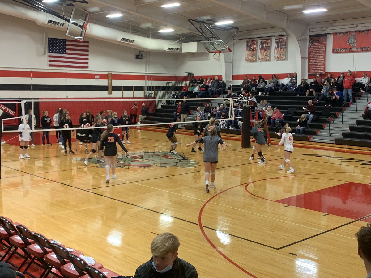 Knob Noster HS tweet media