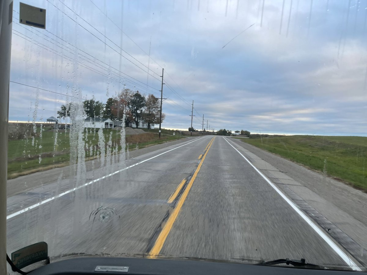 3TailsRV1's tweet photo. Hit the road today heading south for the winter https://t.co/J5Gx3xkJah