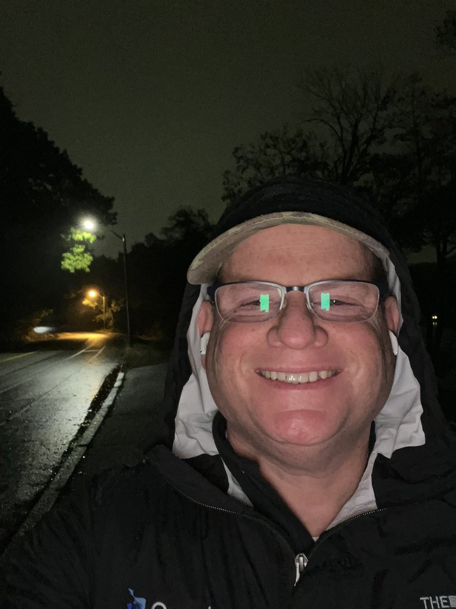 raphmeyer's tweet photo. I’m moving and walking in the rain with #PureMoveToModern https://t.co/nL1McNNO23