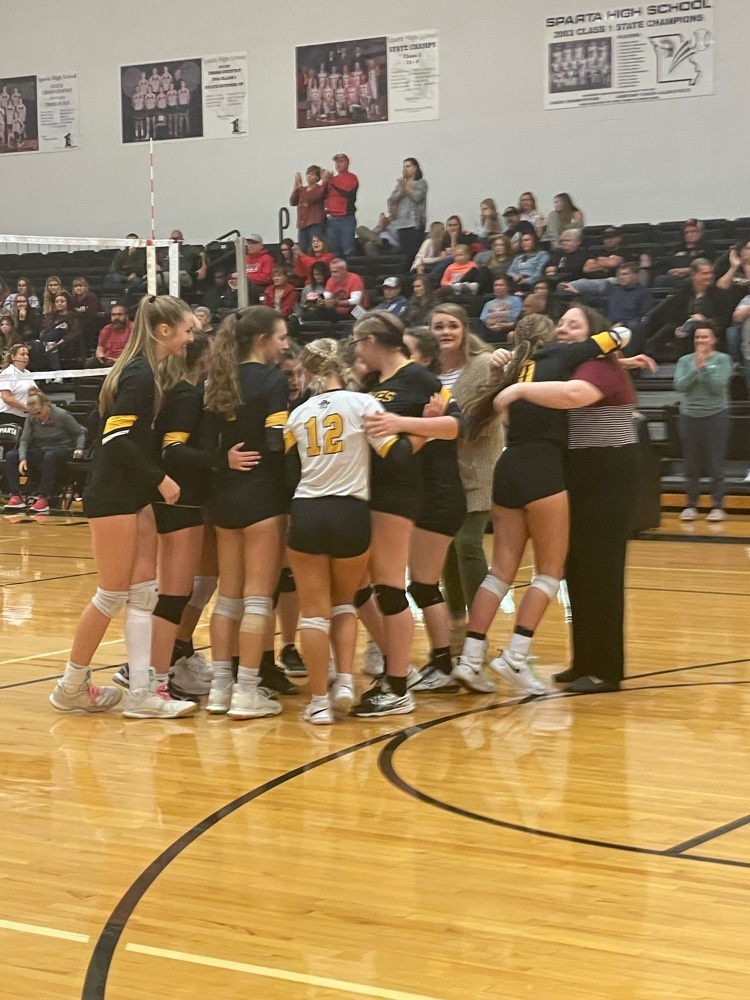 PHR6Schools's tweet photo. Lady Pirates capture first ever MSHSAA District Volleyball Title with win over New Covenant Academy tonight.  Congrats Pirates!!! https://t.co/TOSOkGdcr6