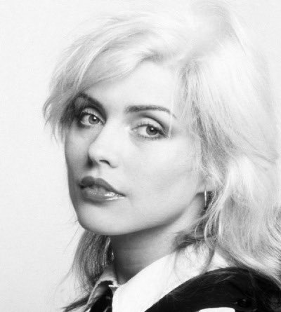 nyehya's tweet photo. Buenas noches #Debbie_Harry https://t.co/KWllvv5pjA