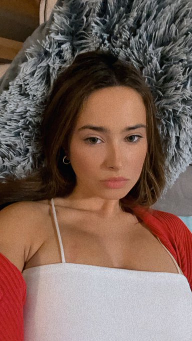 Top off hehe https://t.co/6IGCct3UZr https://t.co/S6HmTx4Hia