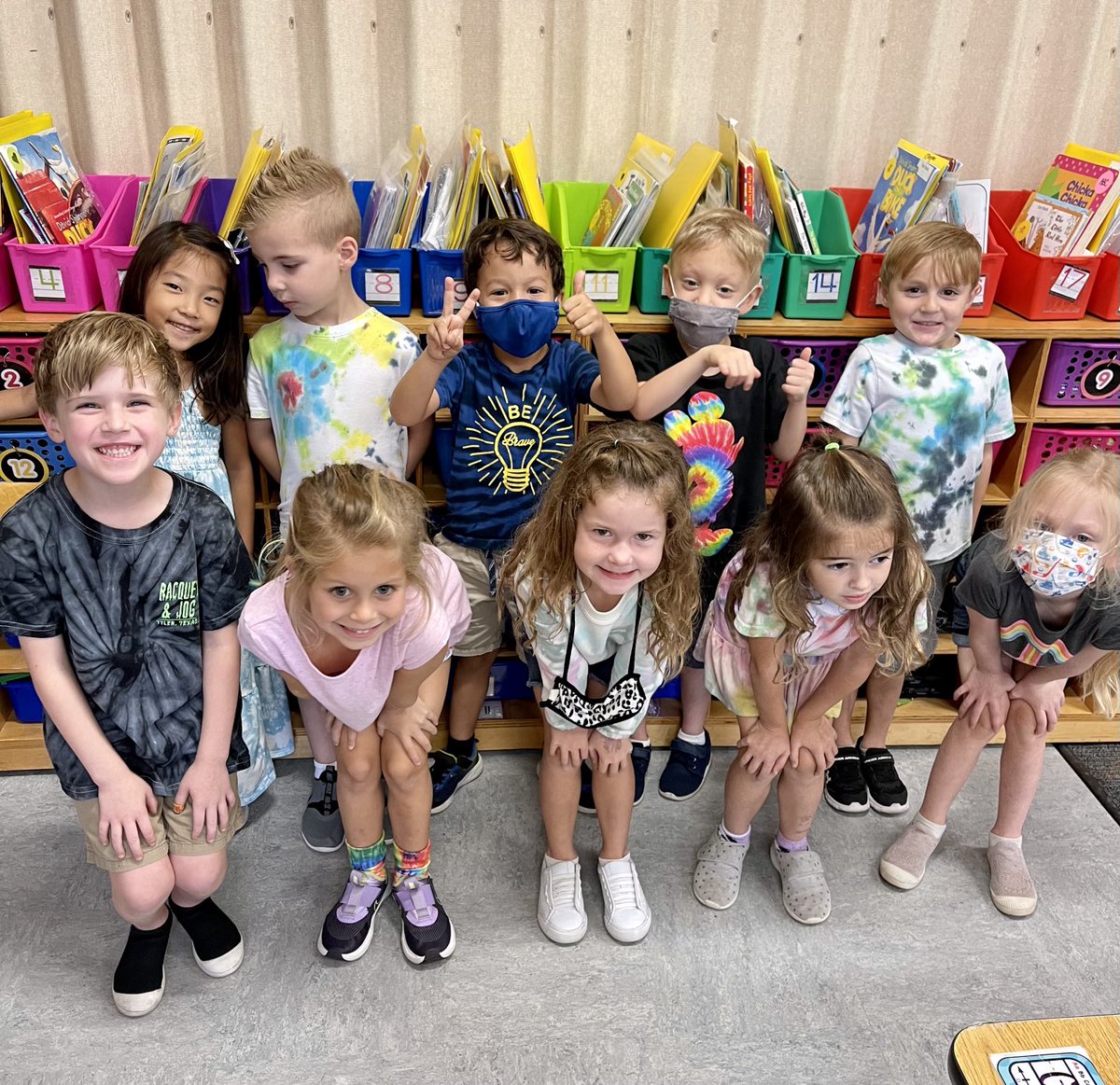 MrsMandySchaef's tweet photo. First day of Red Ribbon Week - We keep our school peaceful and drug free!  ☮️ ⁦@Hamilton_Lions⁩ #hamiltonpride https://t.co/NomTeJMGvx