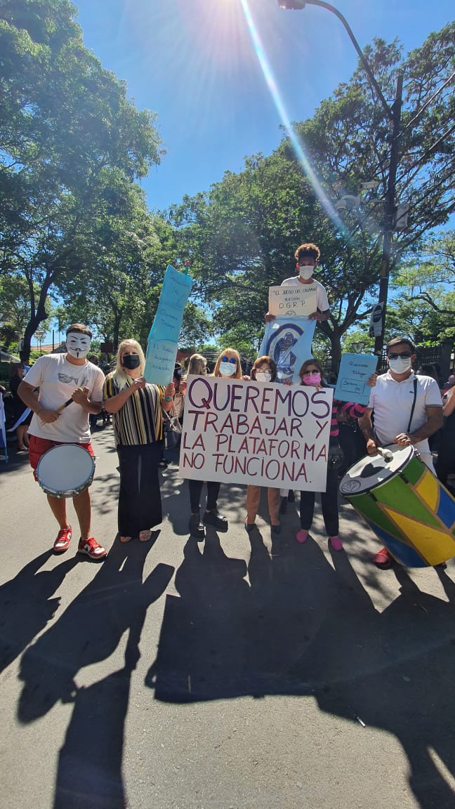 sofi_insa's tweet photo. A raíz de un sistema fallido, Registros Públicos inhabilita el servicio de ingreso de documentos por 15 días, para solucionar problemas con la nueva plataforma. 

¿Quién pone en marcha un sistema sin que esté 100% listo? 
🤡 https://t.co/H8bMSZheAa