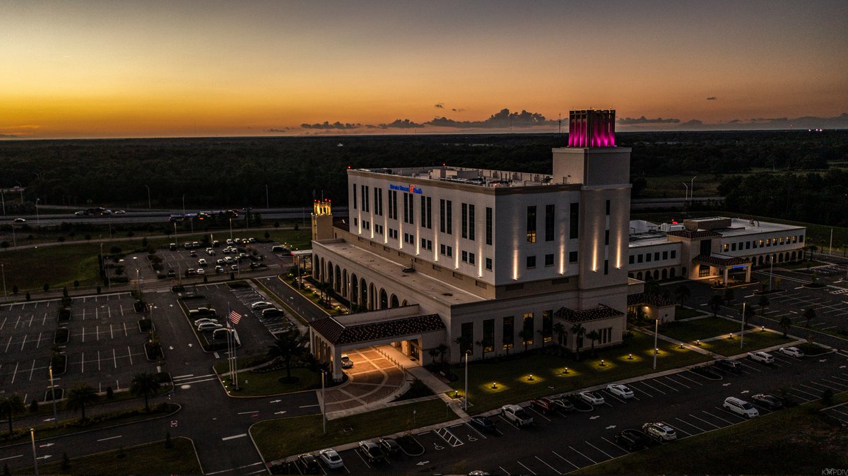 KAPDIV8Drones's tweet photo. Rain gone for evening... #sunset  🌅🏥... @HalifaxHealth @UF Health Medical Center, Deltona @JaymeKingFox35 @fox35orlando @Fox35Amy @KristinGiannas @rodLking https://t.co/TibX4CqYLn