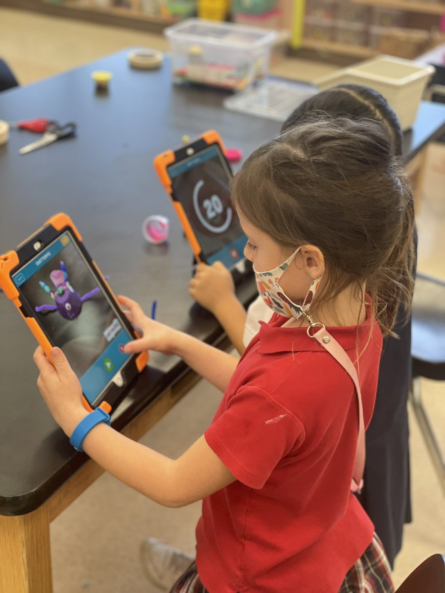 MsMastersMakers's tweet photo. After reading the story “Hey, That’s MY Monster,” first graders created their own monster and then used @ChatterPixIt to make their monster come to life and explain what kind of monster they would want under their beds to help them sleep at night! @robshouston https://t.co/k9Sbqaqah8
