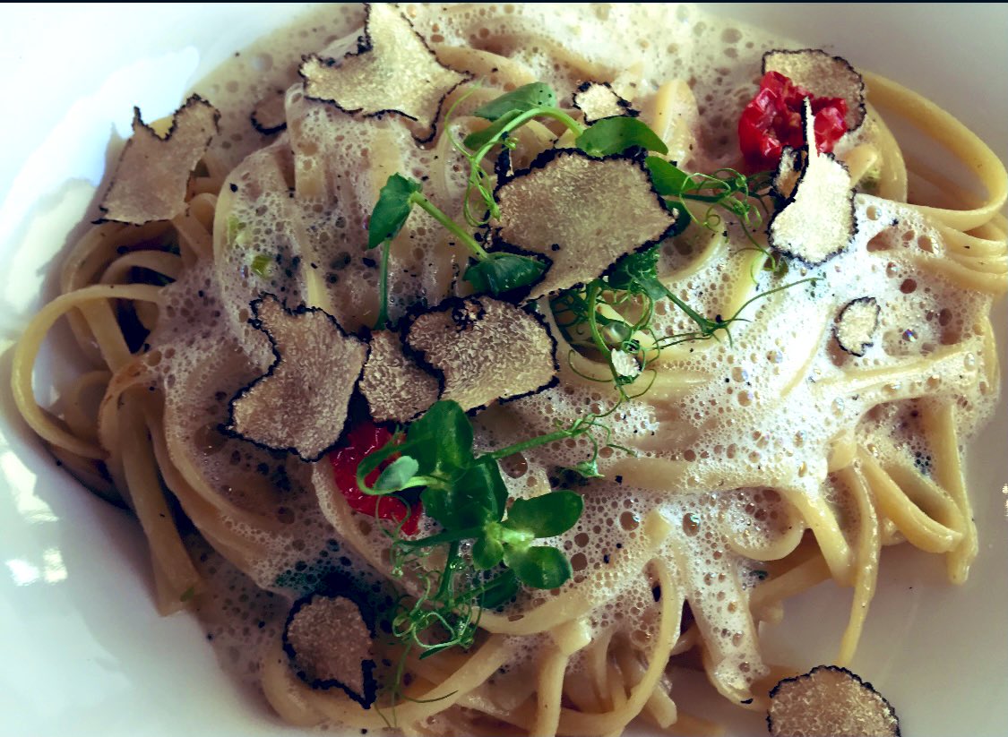 chernorris's tweet photo. Love every dishes of this Italian place. Eating #deliciouspasta ๐ Yummy ๐ #italianfood #Brio Mangia ! ๐๐#WorldPastaDay https://t.co/40KtcREsV3