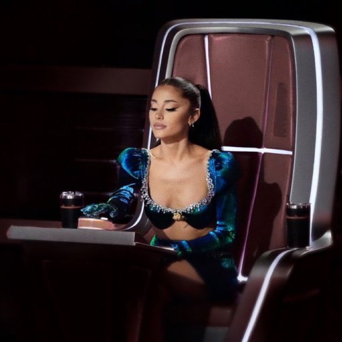 best of ariana tweet media