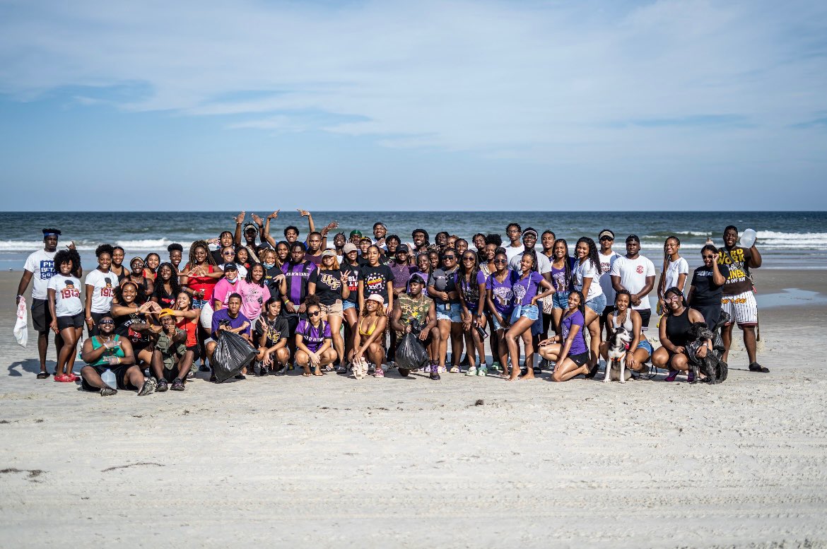 The UCF Chapter of NAACP would like to thank @ehcentaurs for inviting us to collaborate for the beach clean 🌊☀️ up community service on Saturday. We had a great time 💙💛