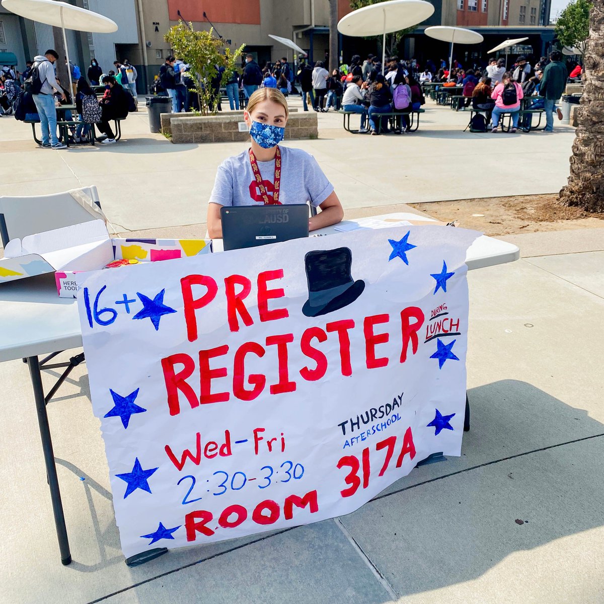TheCivicsCenter's tweet photo. High School Voter Registration Week 2021 was another huge success! We are spotlighting students across the country who joined us and preregistered their peers ⭐ https://t.co/rh4W1Wz6l0