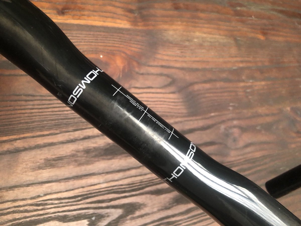 DPALPA1's tweet photo. #fnfjb
Thomson Road Carbon drop bar
40cm
1.7 jt

Dipake 6 bulanan, dijual soalnya ganti bar yg matching sm stem

Cuman buka pasang 2x (ganti stem), selalu pake torque wrench waktu masangnya (4nm)

Kondisi scratch pemasangan. Cek foto aja ya

Lokasi Bandung https://t.co/ZITv1kyGja