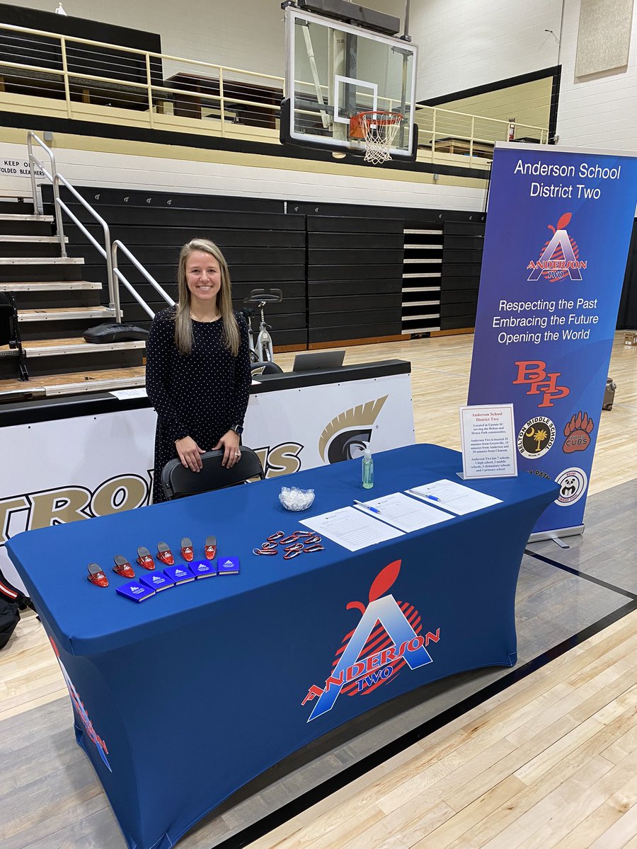 lestmccall's tweet photo. Great day at Anderson University meeting future teachers with BHP principal Mary Boarts. https://t.co/LIZcFuSv1y