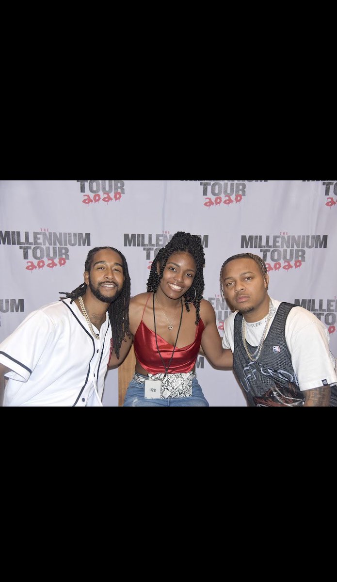A_truediamond's tweet photo. I wish I would’ve said more than “omg, I love you so much” lol @smoss I will definitely see you if you go on tour again. Definitely, gave  the best hugs 💕 https://t.co/hRHAmM2VGe