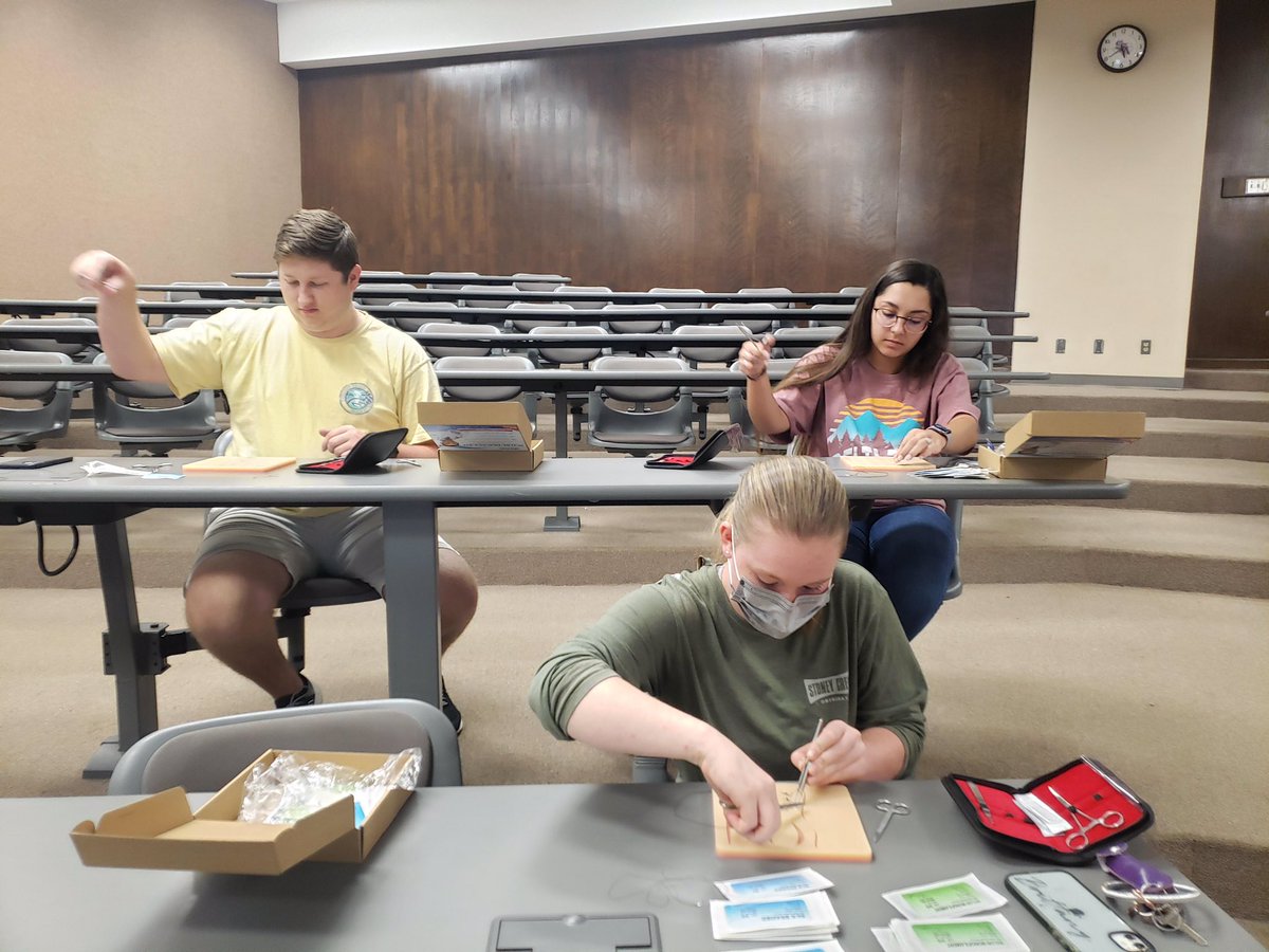 PPAO_SFASU's tweet photo. A BIG thank you to Mr. Garry Wilkliffe for coming to lead our suture lab! Enjoy some pics of our officers, members and Allied Health Student Association members working hard on those sutures! 🪡 https://t.co/6BqvyOwOmU