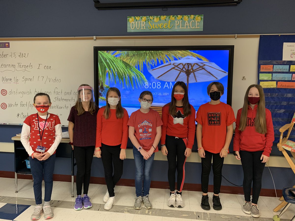 Hillcrest_Ryan's tweet photo. Red Ribbon Week at Hillcrest! ❤️ https://t.co/8efFdMt3WU