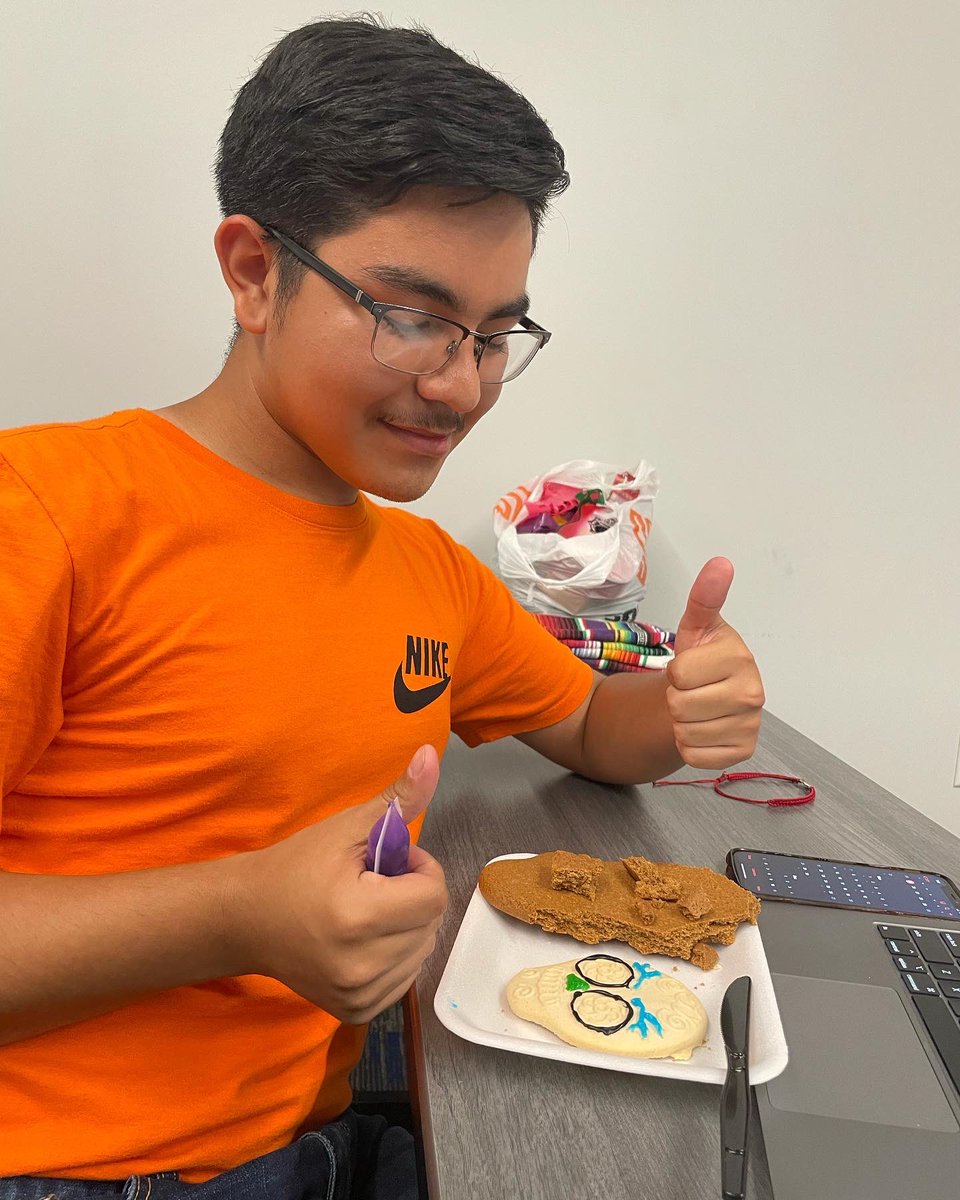 SHSU_MSA's tweet photo. Thank you to everyone who came out tonight and ate some pan dulce with us! 🧁 Also shoutout to our officers who helped decorate some sugar skulls! 💀🍬
•••
🗓Reminder: Our next meeting is on November 8, 2021 at 6:00 p.m! https://t.co/NCXGzJPWjU