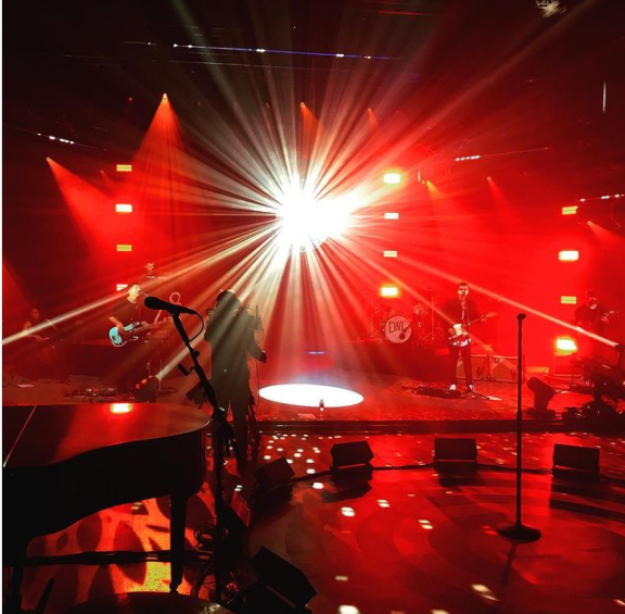 Bigblues1DLWT's tweet image. krupa_music's ig post:
Who’s ready for next year and the @/louist91 (@Louis_Tomlinson) tour? Who’s coming and which show?
Photo taken from the live stream.
#louistomlinson #worldtour #playbacktech #livestream #onedirection