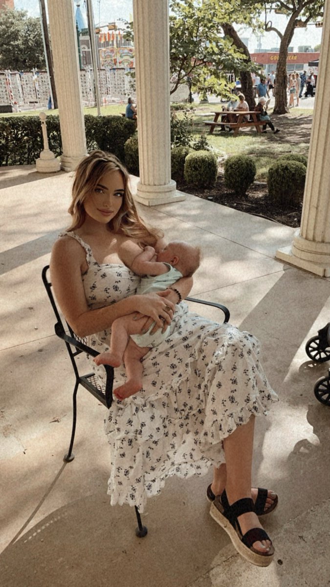 AncestorAligned's tweet photo. Bottles can fill a baby’s belly, but only breasts can fill a baby’s soul. 🤍 https://t.co/487kpoWMO3