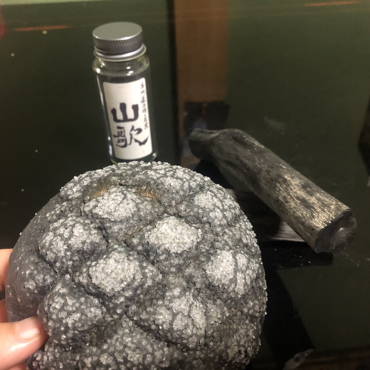 RainbowSmoke96's tweet image. もういつ届いてもおかしくないです😁✌️🔥
紀州備長炭CBDブラックバーム😁✌️🔥笑

ホンマに後少しなので肌トラブル抱えてる方期待してて下さい😁✌️🔥

自信あります🔥🔥🔥笑

#SWAGLAB #CBD #紀州備長炭　＃肌トラブル　#汗疹　＃アトピー　#汗疹