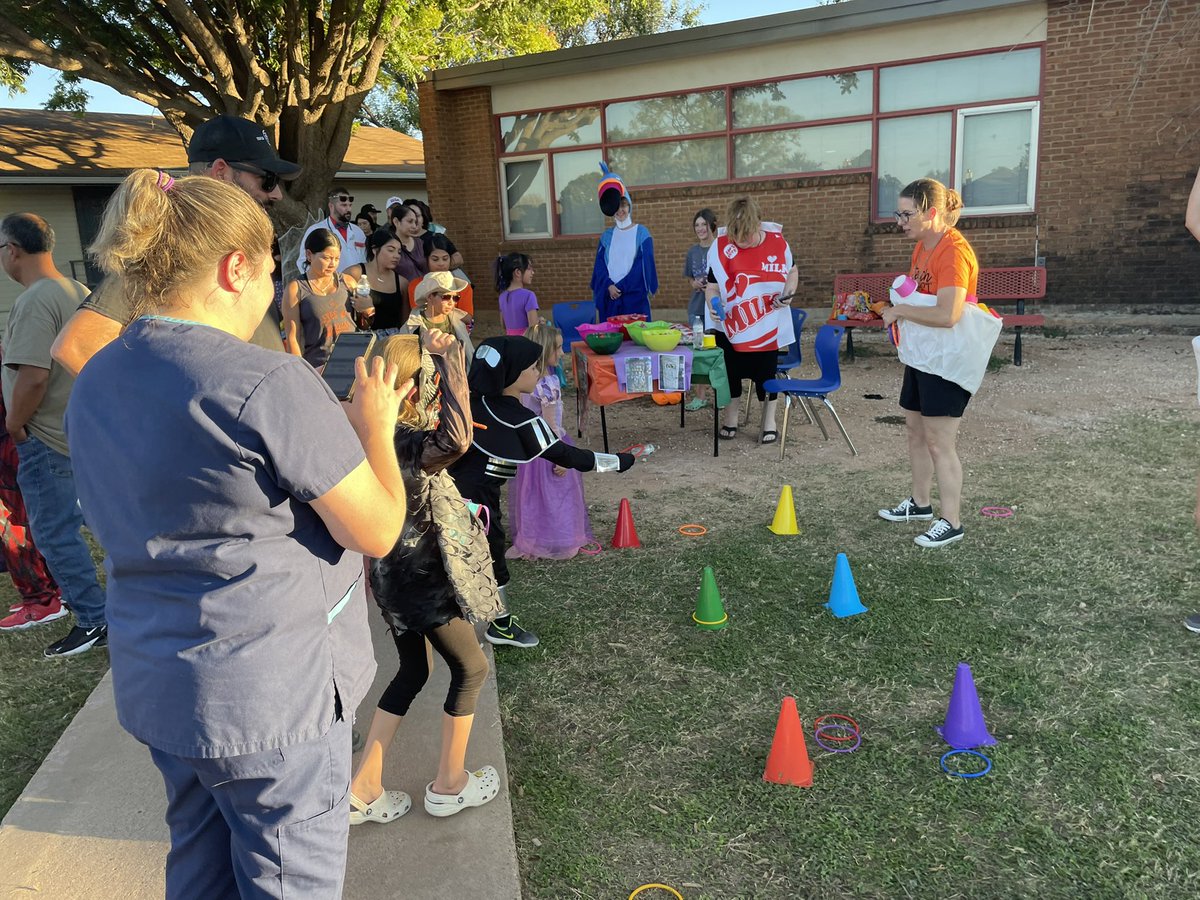 Costumes and Candy at Bonham- so much fun!  Thanks teachers and parents for this great event