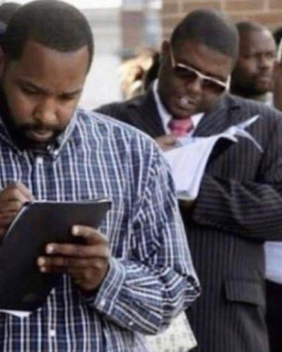 Joiikr's tweet photo. Whole a Mobay after them hear how much Kevin Smith was making per week https://t.co/C0DKwgPY19