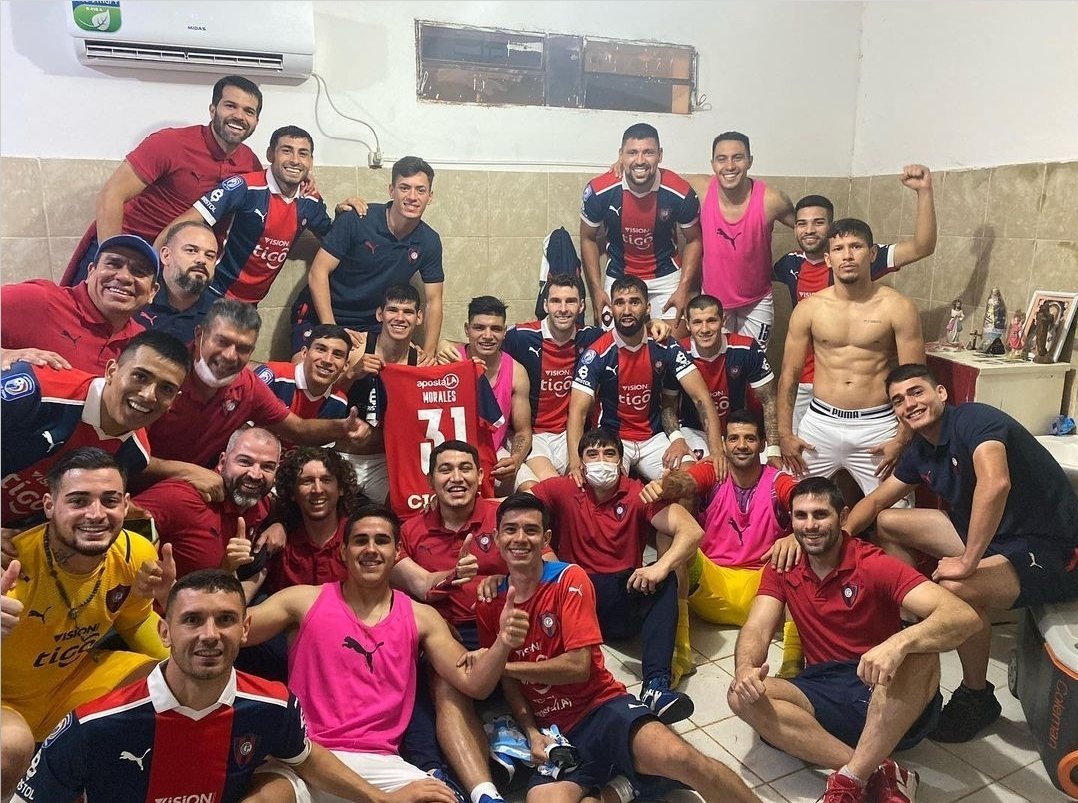 CerroChile's tweet photo. Y dale alegría alegría alegría a mi corazoooooon 🎶

Buenas noches pueblo azulgrana 💙❤️ https://t.co/VrgTLUxGe5