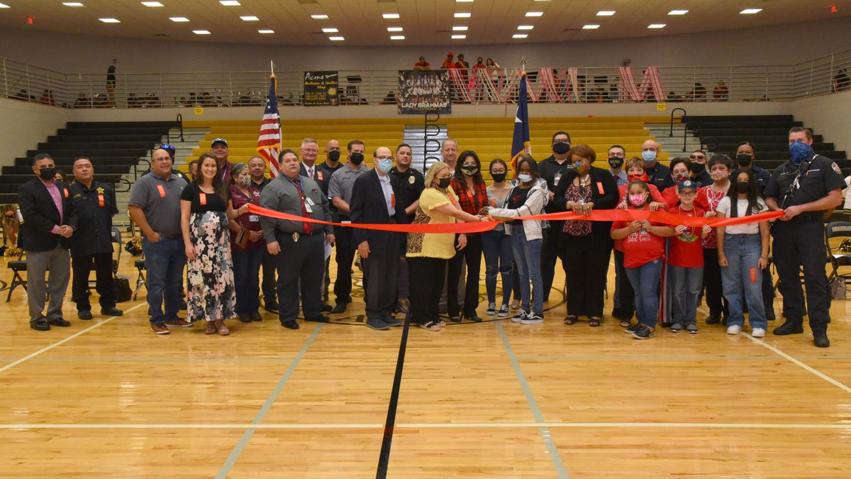 GoMightyBrahmas's tweet photo. KISD wishes to express its appreciation to our local law enforcement agencies, first responders and city &amp; community leaders for attending the #RedRibbonWeek ceremony. #KISDUnited #BrahmaStrong #BrahmaPride #SafelyLearningTogether #TogetherAgain #StrongerTogether @PerezCissy https://t.co/QZRAfHKB9Y