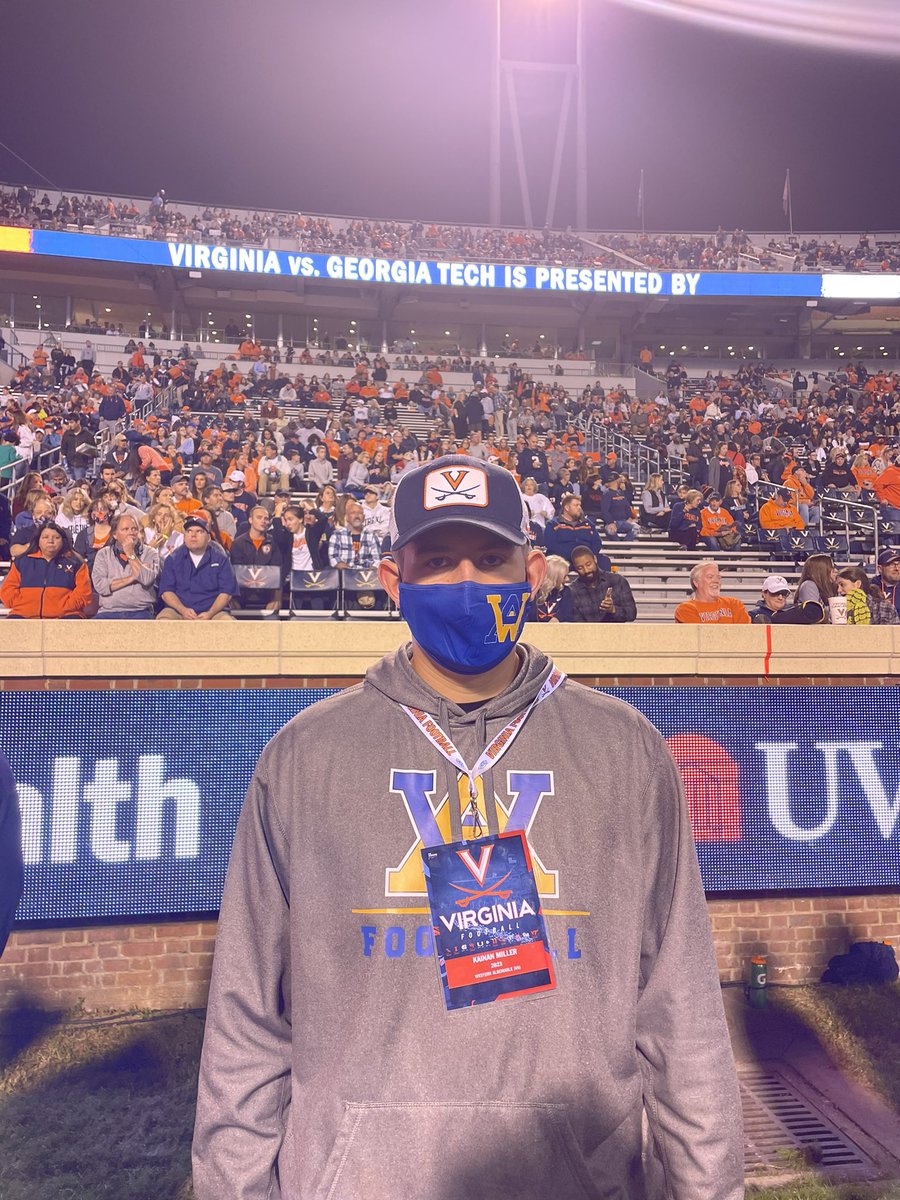 MillerKainan's tweet photo. Had an awesome time @UVAFootball. Thank you @Coach2J for the invite. Big win against @GeorgiaTechFB.
#FamilyFirstLastAlways #Wahoowa #BigMenLead @WesternFootball https://t.co/PhMKPieNTw