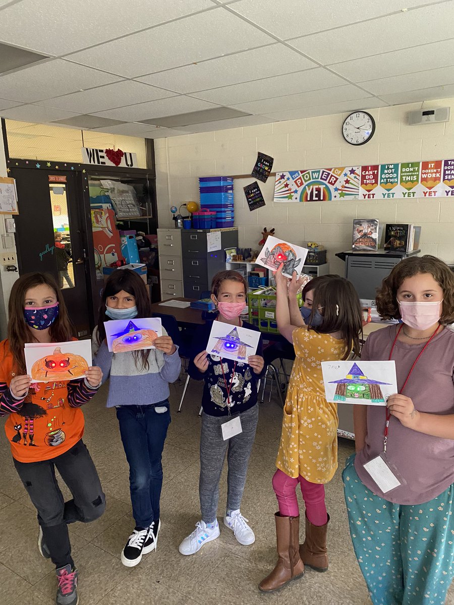 MrsNelson_d118's tweet photo. Halloween paper circuits for our Makerspace Monday! 🙌🙌🙌 They were a hit! @WaucondaGS118 #d118life #wgs118life #thirdgradegeckos #halloweenstem #makerspacemonday https://t.co/UiHgU0ObbT