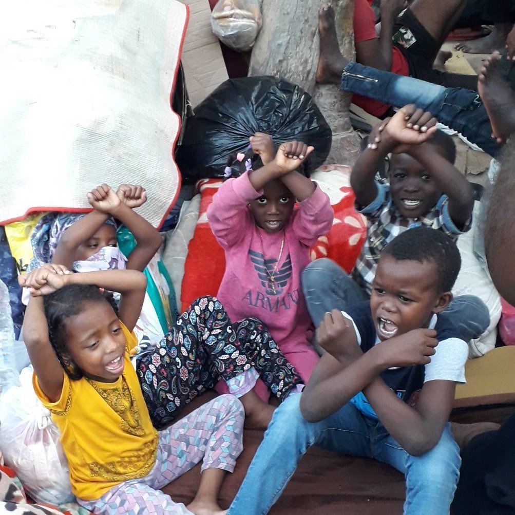 Black__12Women's tweet photo. #EvacuateRefugeesFromLibya 
#ProtectEritreanRefugees
 #انقذوا_اللاجئين_في_ليبيا
صور لبعض اللاجئين الناشرين للفساد والمخدرات والدعارة والسرقة 🤷🏾‍♀️ https://t.co/aNESYuAusV