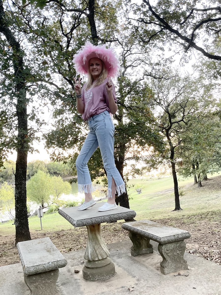 Hopebrewer13's tweet photo. 🎂💕🥂CHEERS TO 21 YEARS🥂💕🎂 https://t.co/YswArZlwg0